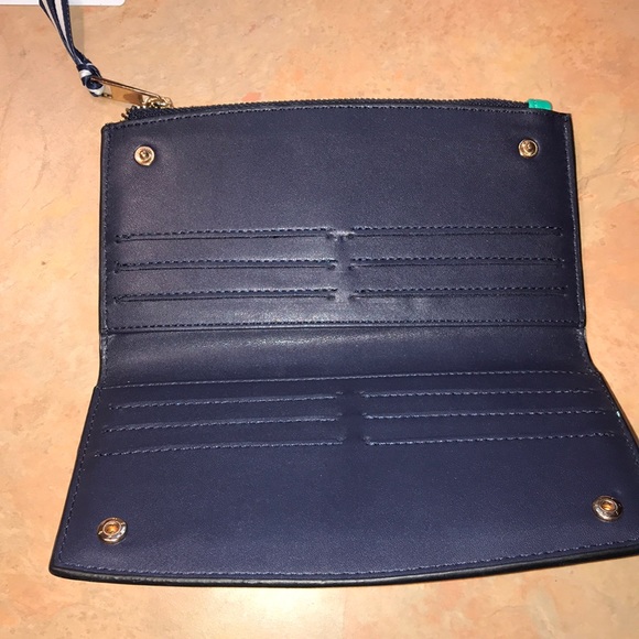 Wallet - Picture 3 of 5